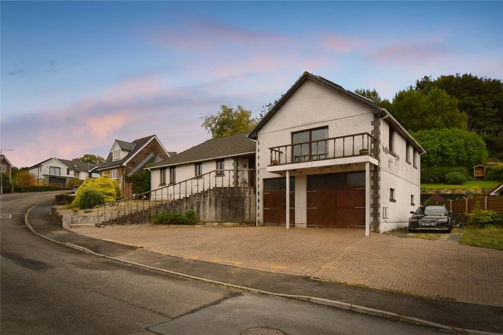 4 bed detached house for saleBrynmawr Avenue, Ammanford, Carmarthenshire SA18