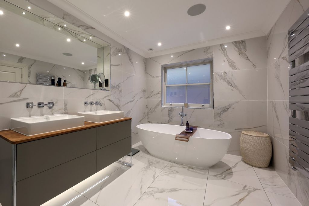 Additional image 13 of 6 bed detached house for saleGregories Farm Lane, Beaconsfield, Buckinghamshire HP9