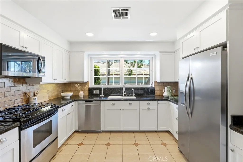 Additional image 62 of 8951 Collett Ave, North Hills, CA 91343