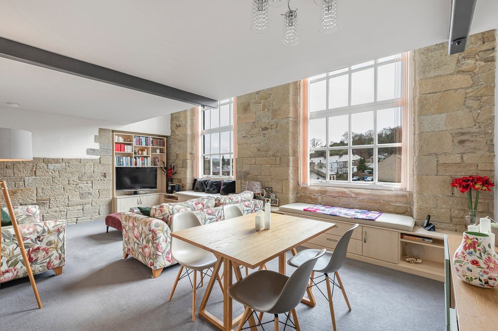3 bed flat for saleWest Road, Carleton, Skipton, North Yorkshire BD23 photo 4