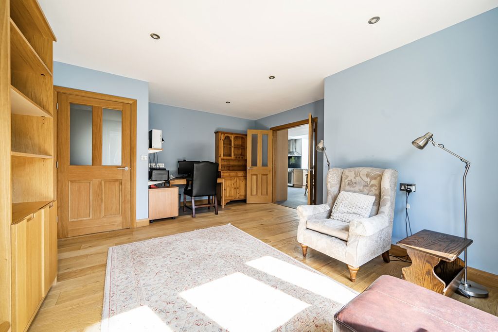 Additional image 19 of 4 bed detached house for saleNorthcourt Avenue, Reading RG2