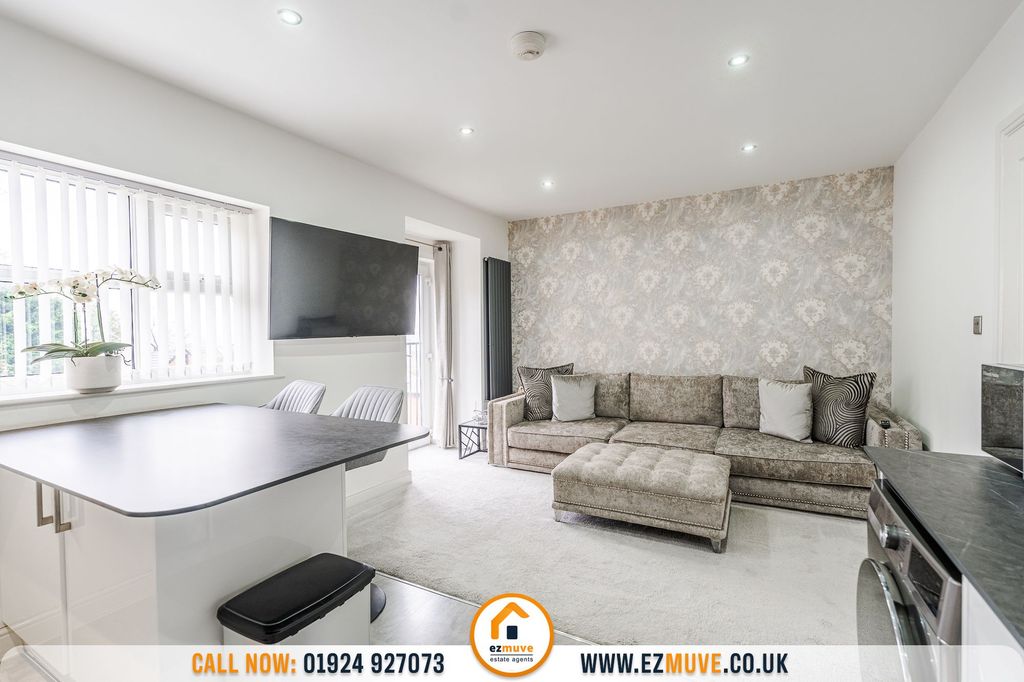 Additional image 5 of 2 bed flat for saleAlder Mews, Batley WF17