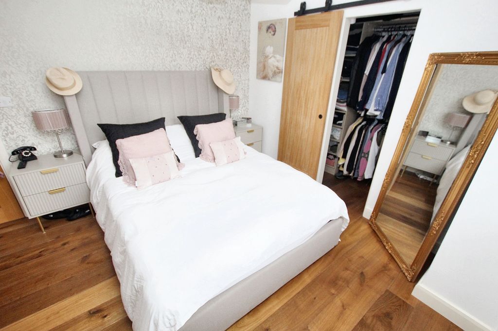 Additional image 4 of 2 bed flat for saleHollins Road, Walsden, Todmorden OL14