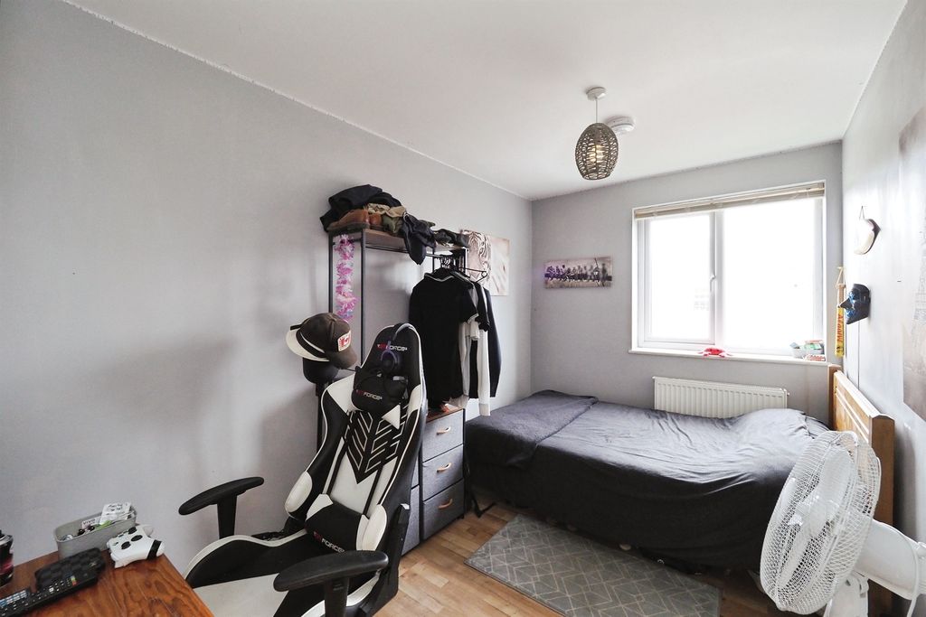 Additional image 11 of 2 bed flat for saleGregorys Way, Belper DE56