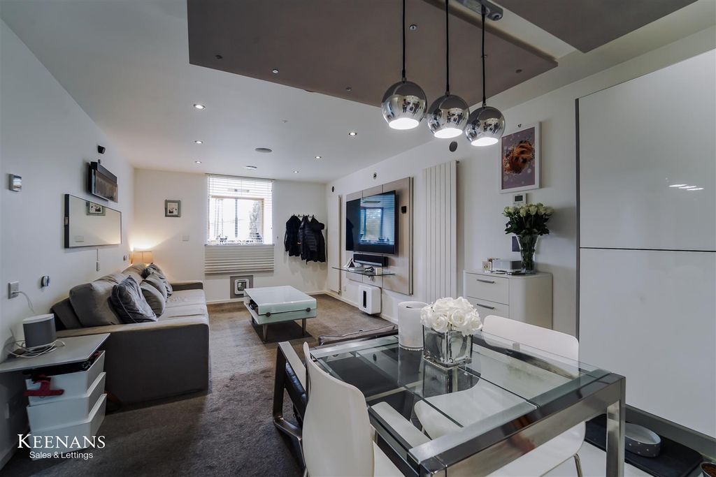 1 bed flat for saleRed Lumb, Rochdale OL12