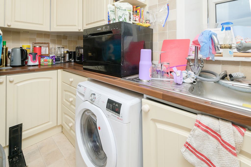 Additional image 6 of 2 bed flat for saleKingsmills, Elgin IV30