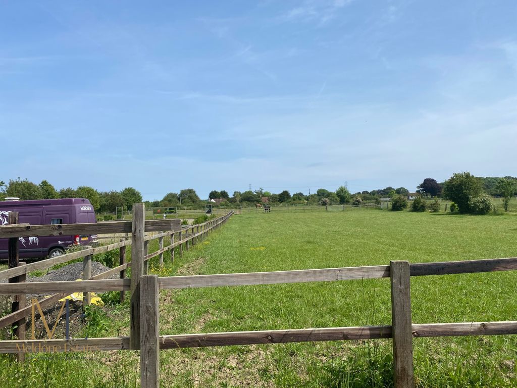 Additional image 14 of Land for saleHorseshoe Rise, Round Street, Cobham, Kent DA13