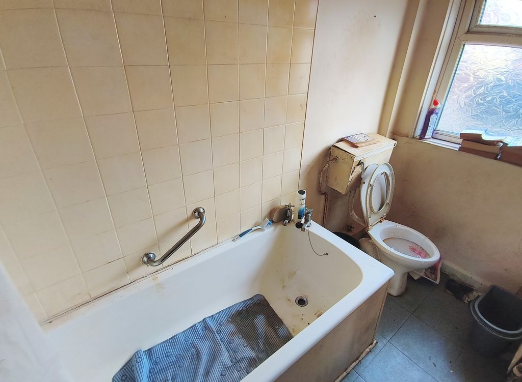 Additional image 6 of 1 bed flat for saleCollege Road, Ashington NE63
