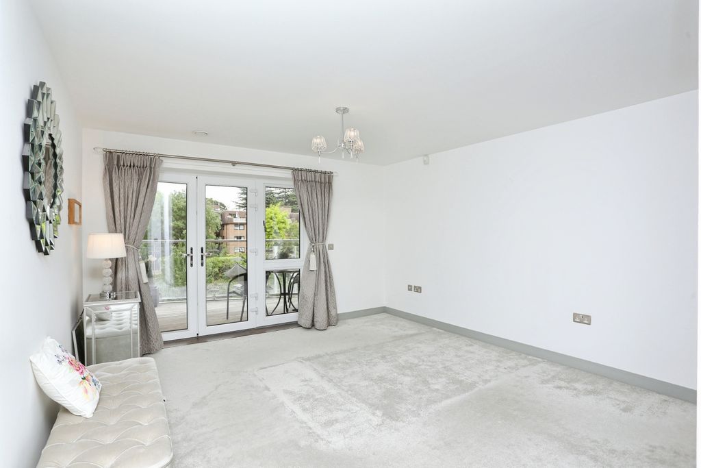 Additional image 11 of 2 bed flat for sale57 Albemarle Road, Beckenham BR3