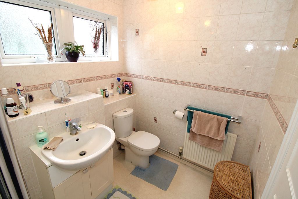 Additional image 10 of 2 bed flat for saleWoodmansterne Lane, Banstead SM7