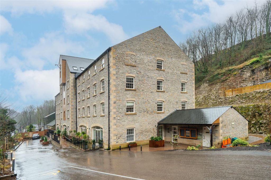 Additional image 21 of 1 bed flat for sale5 Rock Mill Holiday Apartments, The Dale, Stoney Middleton, Hope Valley S32