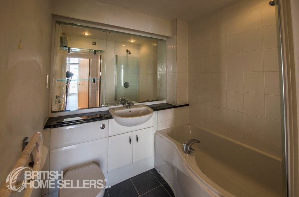 Additional image 8 of 2 bed flat for salePentre Doc Y Gogledd, Llanelli, Carmarthenshire SA15
