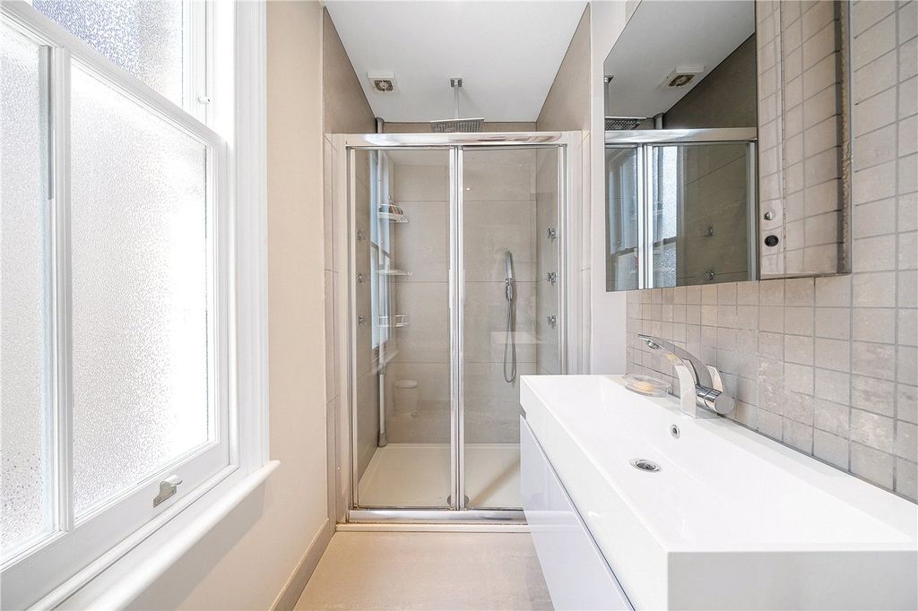 Additional image 13 of 4 bed semi-detached house for saleBarnmead Road, Beckenham BR3