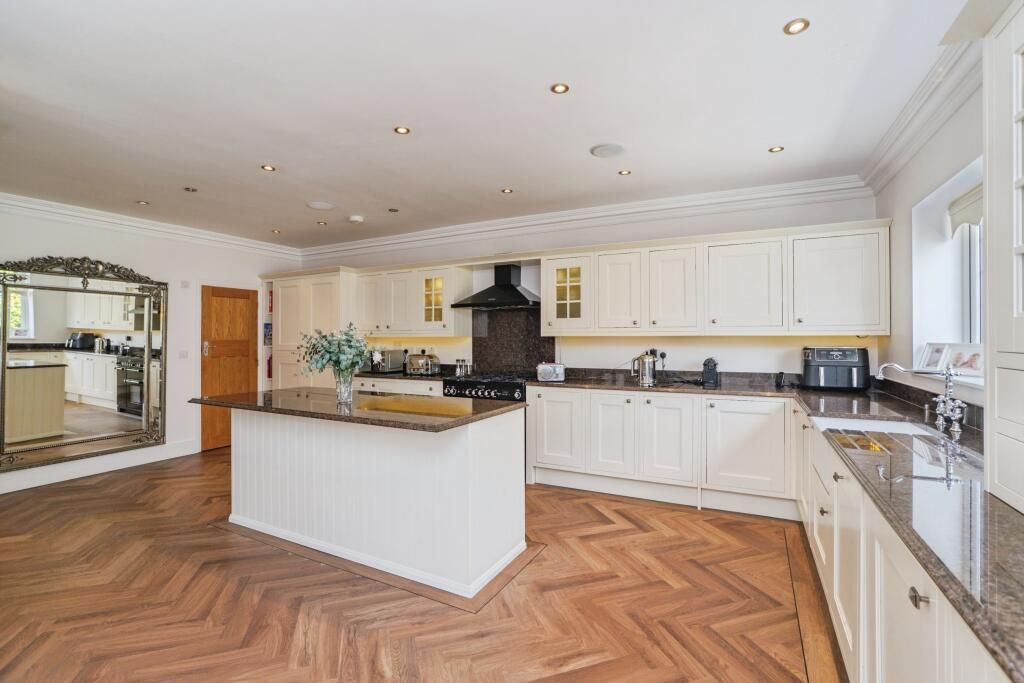 Additional image 4 of 4 bed semi-detached house for saleWhitfield Road, Bexleyheath DA7