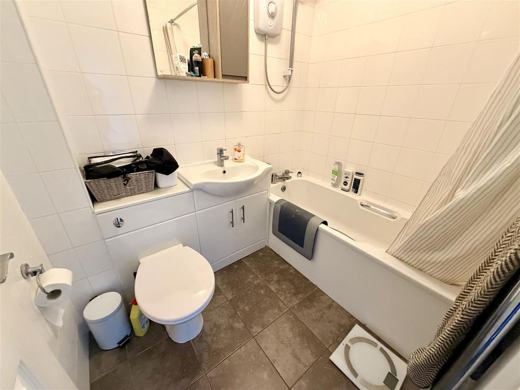 Additional image 11 of 2 bed maisonette for saleAvebury Close, Whitestone, Nuneaton CV11