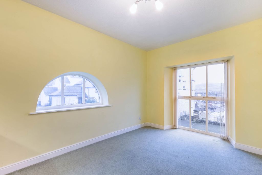 Additional image 10 of 2 bed flat for sale19 High Fellside, Kendal LA9