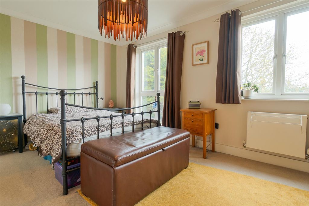Additional image 6 of 4 bed semi-detached house for saleBridge Place, Aylesford ME20