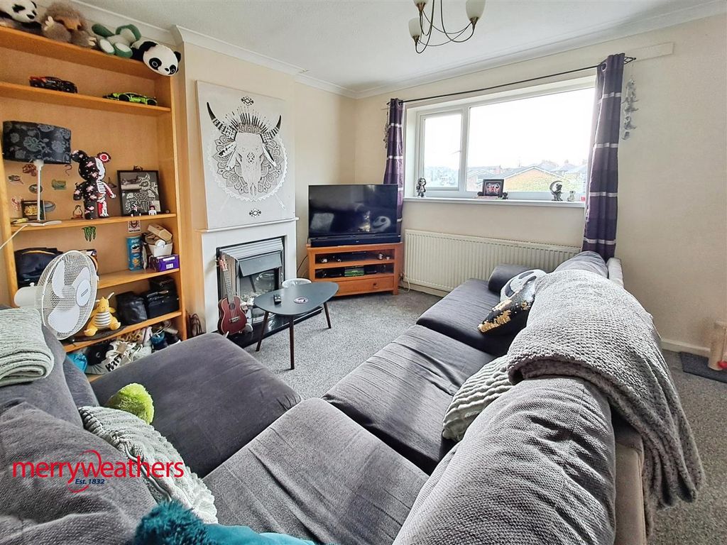 Additional image 3 of 2 bed flat for saleCloverlands Drive, Staincross, Barnsley S75