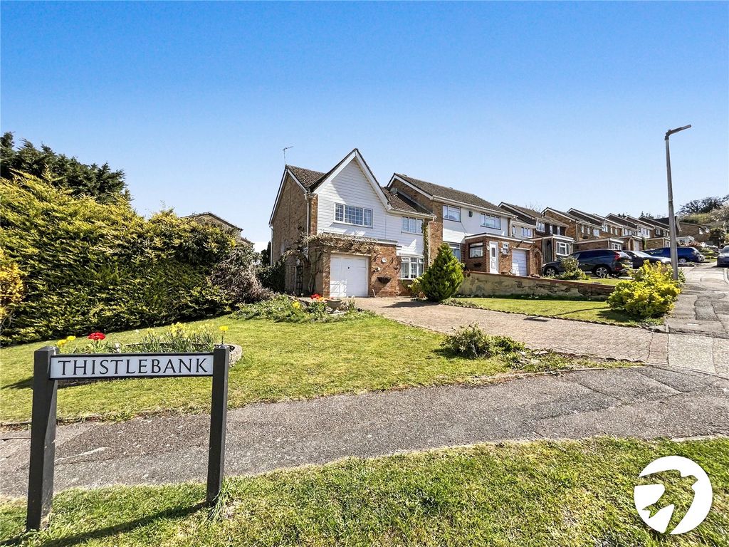 4 bed semi-detached house for saleThistlebank, Walderslade, Kent ME5