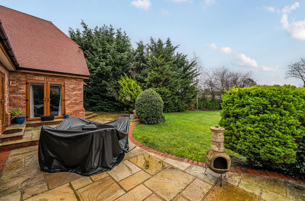 Additional image 15 of 5 bed detached house for saleChurch Lane, Arborfield, Berkshire RG2