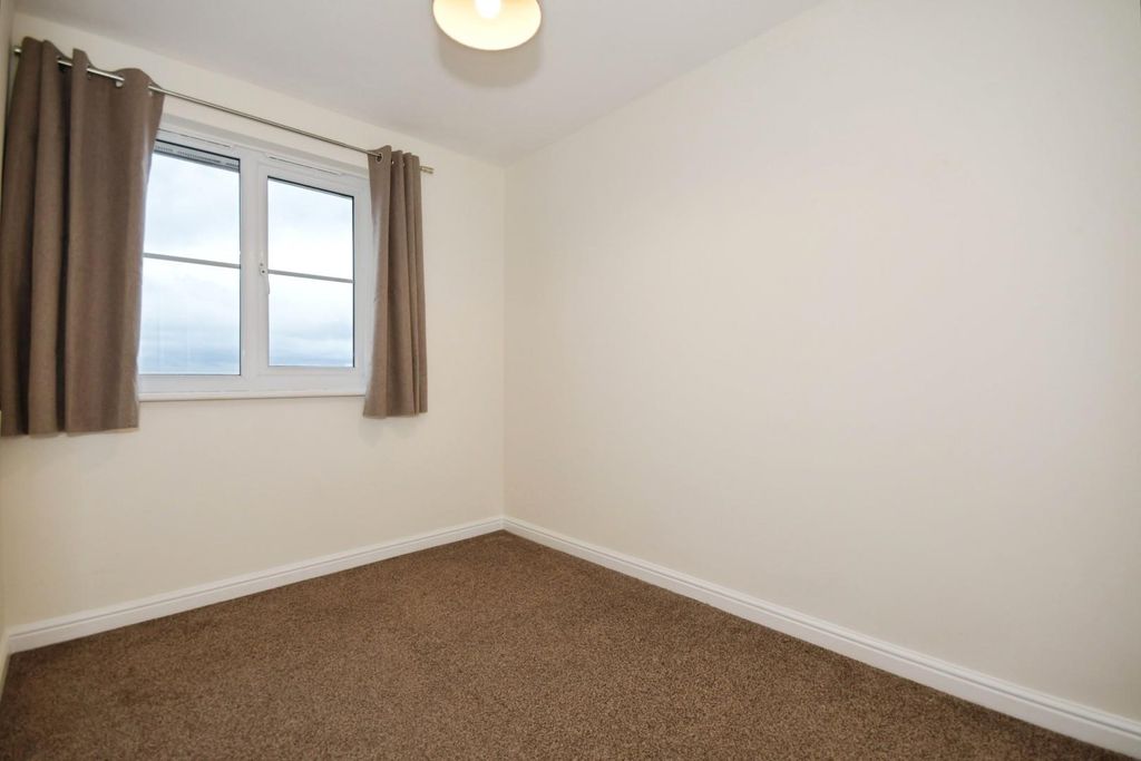 Additional image 10 of 2 bed flat for saleLincoln Way, North Wingfield, Chesterfield S42