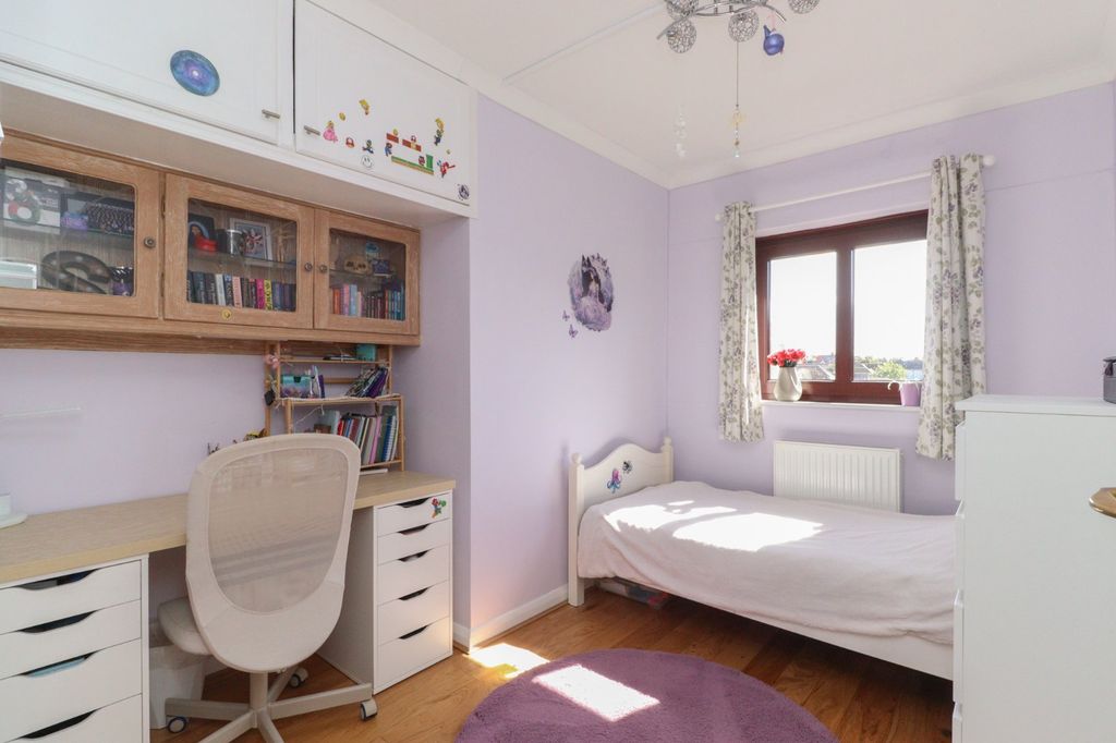 Additional image 7 of 3 bed flat for saleGainsboro Road, Birchington, Kent CT7