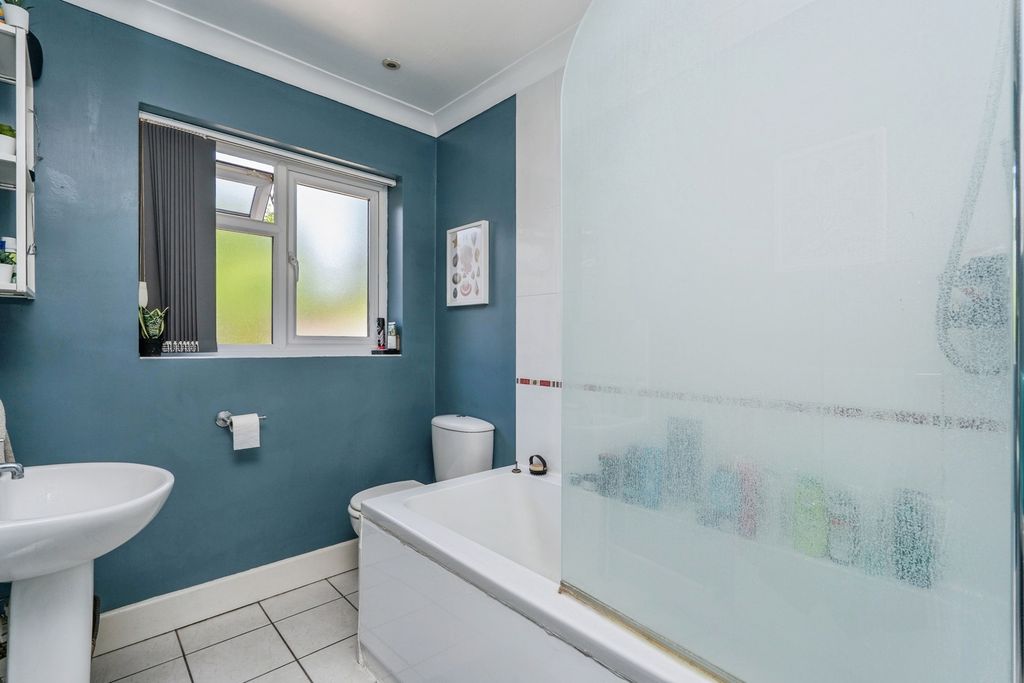 Additional image 12 of 4 bed bungalow for saleMain Road, Emsworth, West Sussex PO10