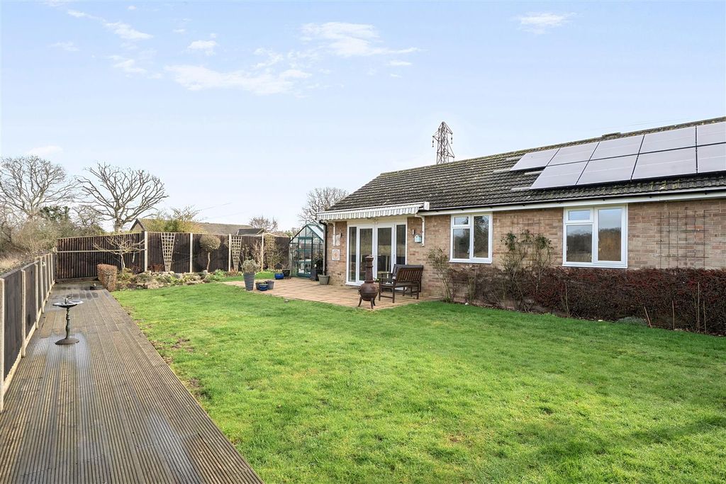 Additional image 19 of 3 bed detached bungalow for saleBushey Shaw, Ashtead KT21