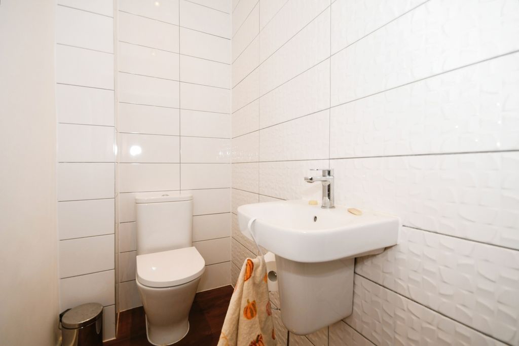 Additional image 13 of 3 bed detached house for saleSawmill Mews, Chesterfield, Derbyshire S41