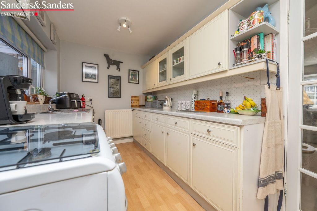 Additional image 7 of 2 bed terraced house for saleIcknield Row, Alcester B49