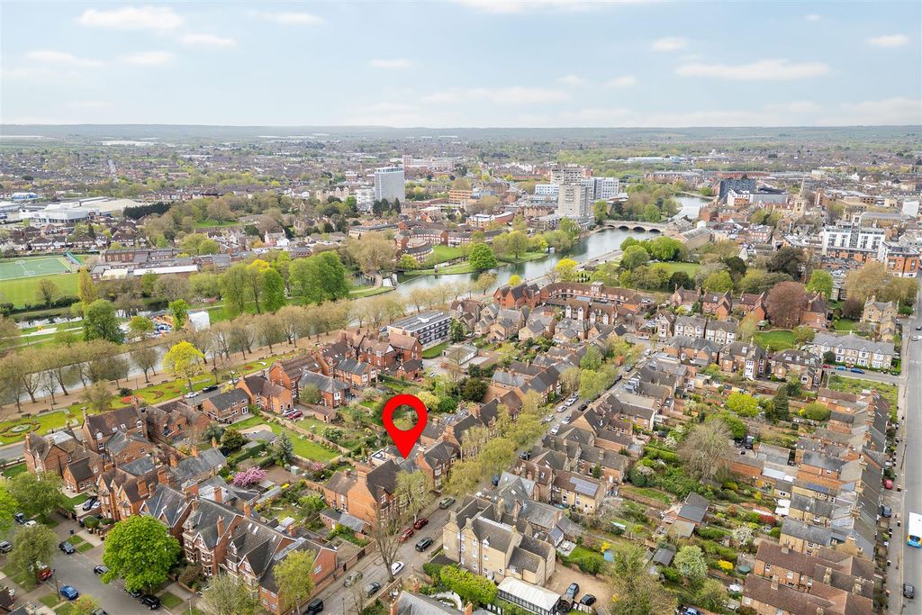 Additional image 29 of 5 bed detached house for saleWaterloo Road, Bedford MK40