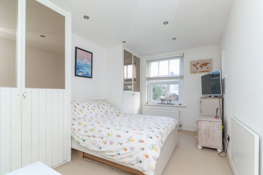 Additional image 3 of 2 bed flat for saleMinnis Road, Birchington, Kent CT7