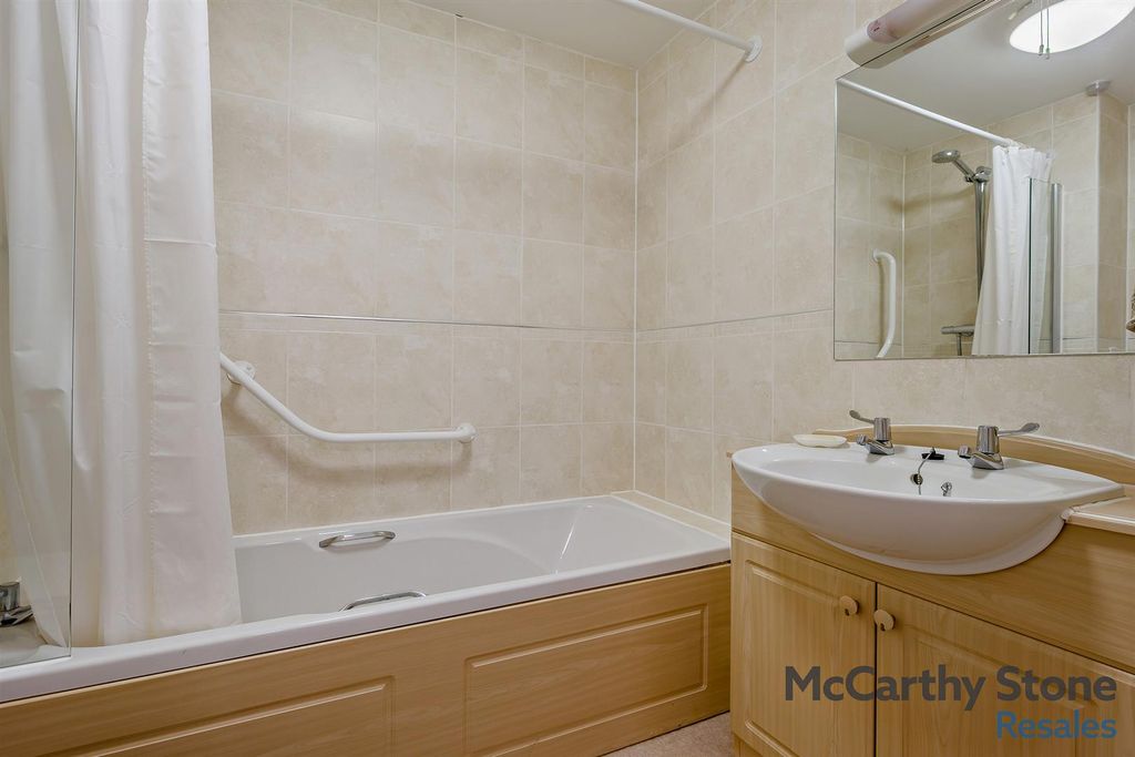 Additional image 14 of 2 bed flat for saleClarkson Court, Ipswich Road, Woodbridge IP12
