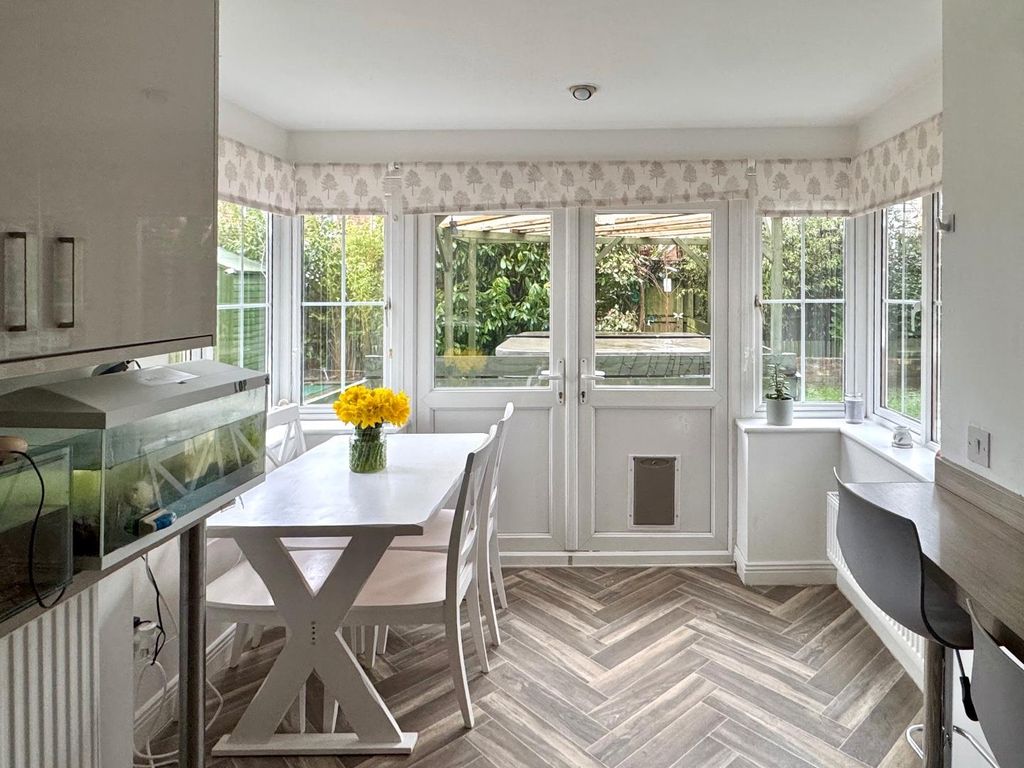 Additional image 3 of 4 bed detached house for saleHeol Fioled, Barry CF63