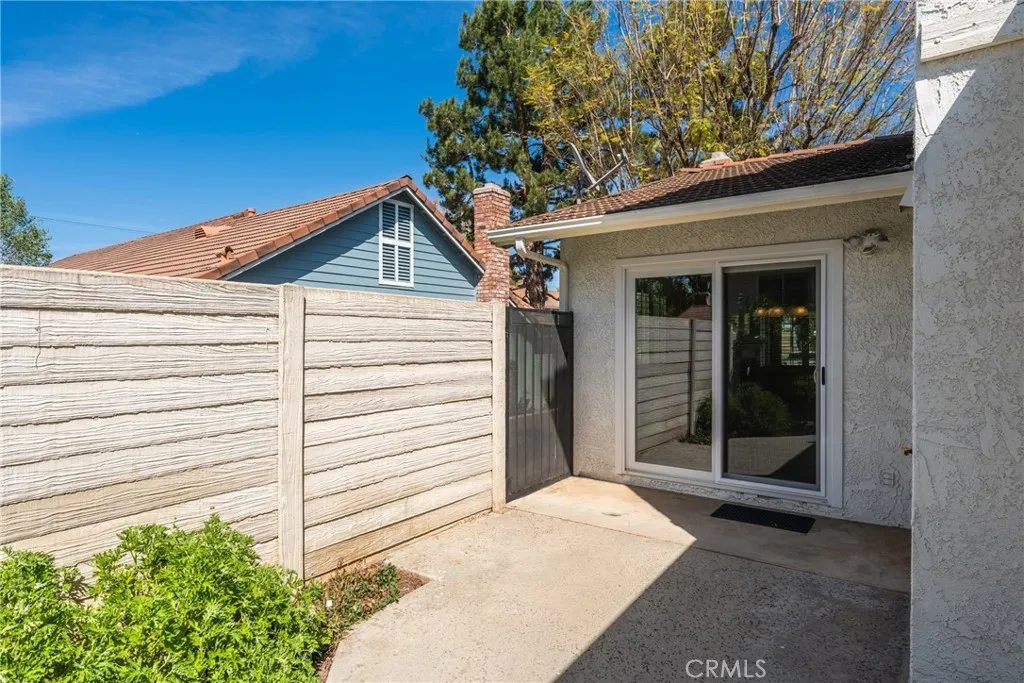 Additional image 40 of 56 Dearborn Cir, Redlands, CA 92374