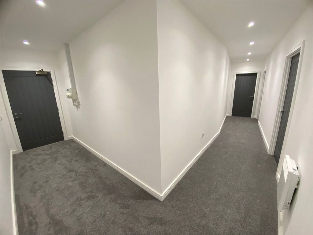 Additional image 7 of 2 bed flat for saleWest Bars, Chesterfield, Derbyshire S40