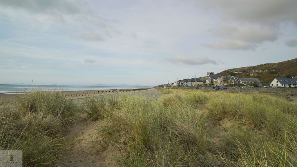 Additional image 27 of 1 bed property for saleHafan Y Traeth, Marine Parade, Barmouth LL42