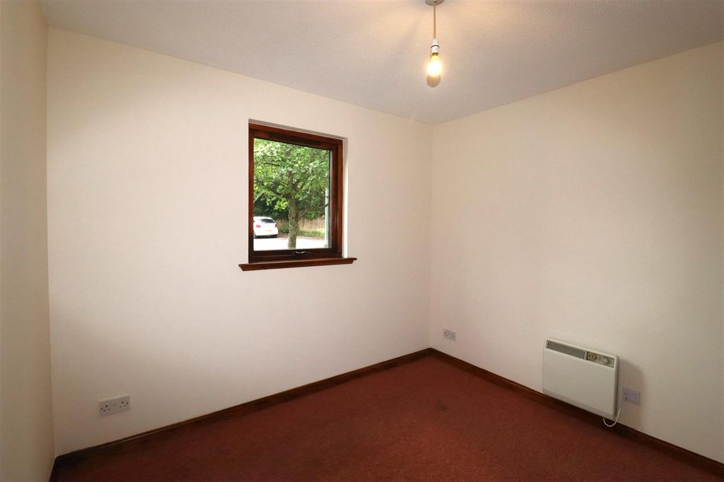 Additional image 10 of 1 bed flat for sale124 Murray Terrace, Smithton, Inverness IV2