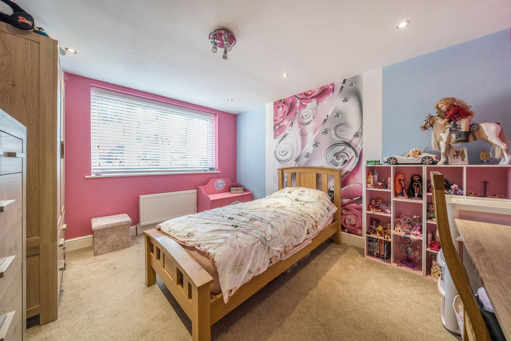 Additional image 30 of 8 bed detached house for saleFremantle Road, Belvedere DA17