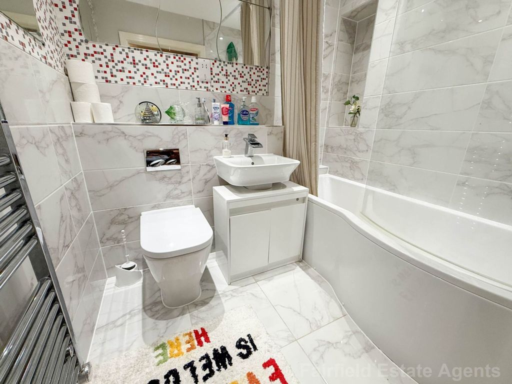 Additional image 12 of 2 bed flat for saleGibbs Couch, Carpenders Park, Watford WD19