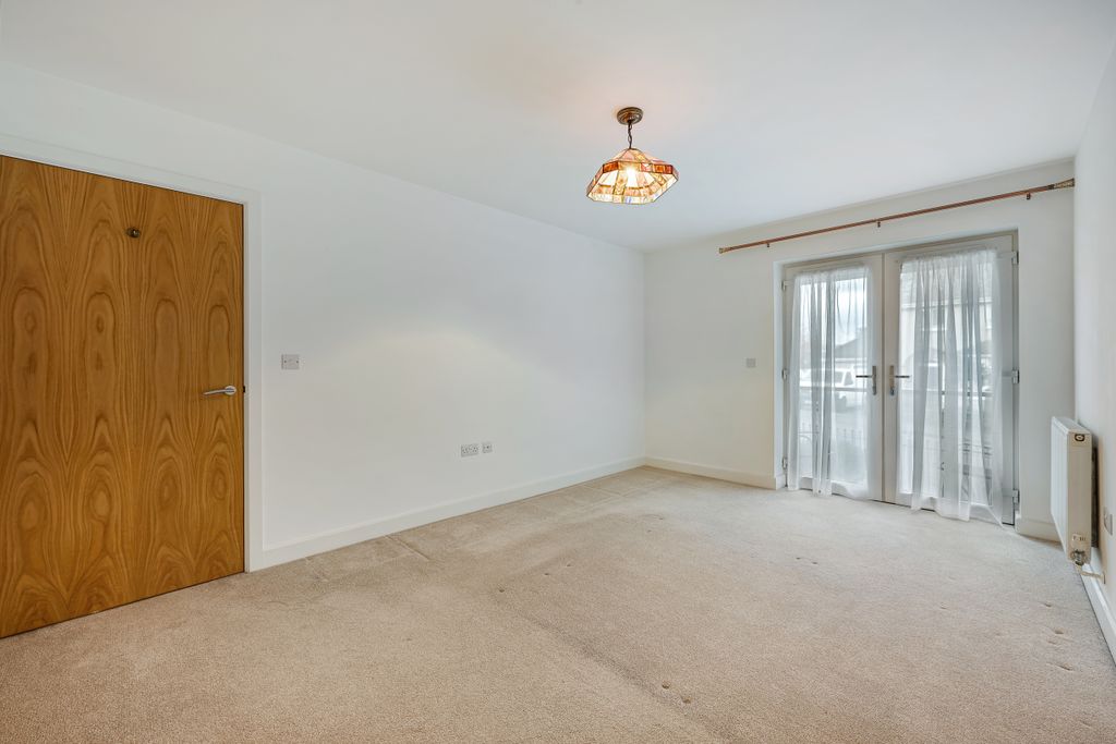 Additional image 5 of 2 bed flat for salePentywyn Road, Deganwy LL31