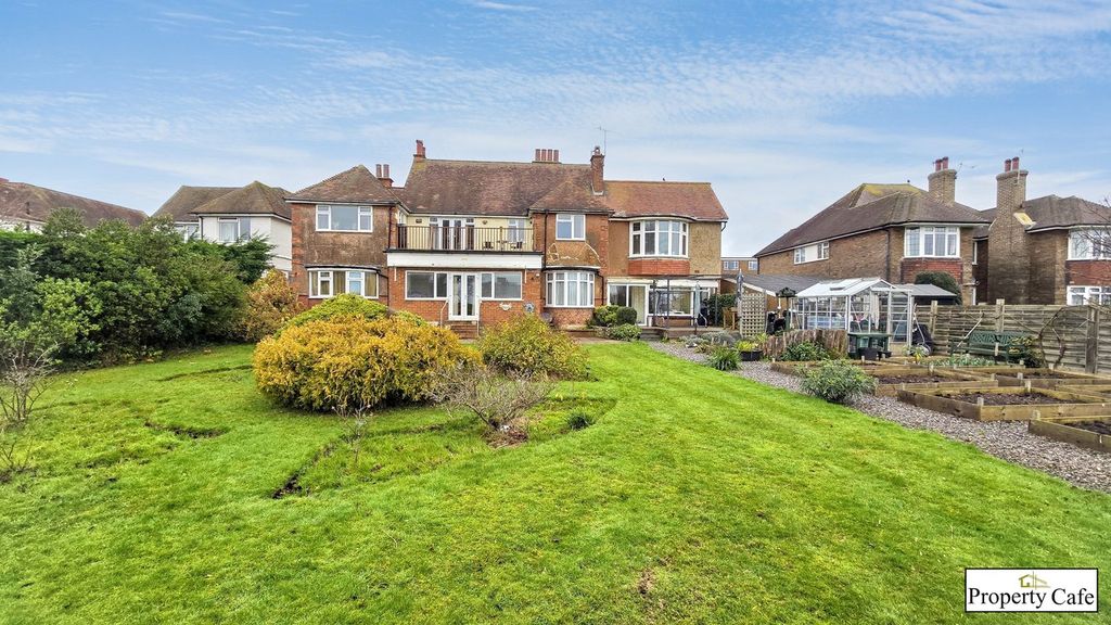 Additional image 14 of 2 bed flat for sale1 Cooden Drive, Bexhill On Sea TN39