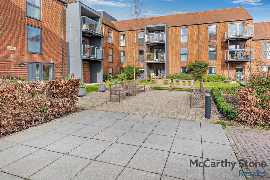 Additional image 27 of 1 bed flat for saleWayfarer Place, The Dean, Alresford SO24