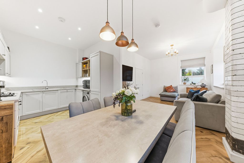 Additional image 4 of 2 bed end terrace house for saleBobbin Row, Leeds LS12
