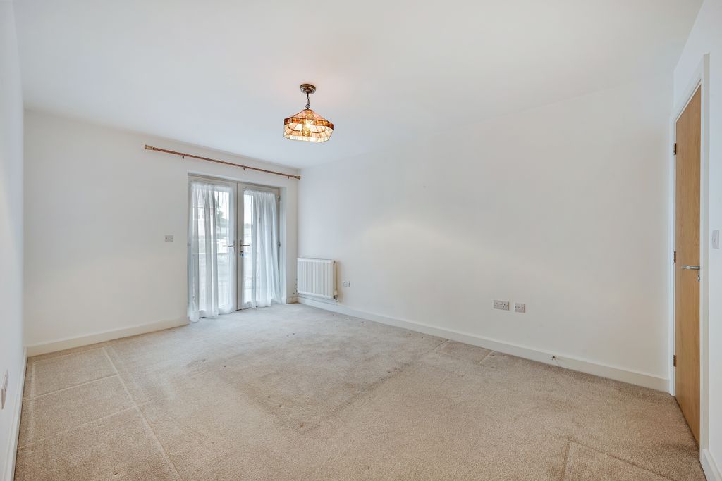 Additional image 11 of 2 bed flat for salePentywyn Road, Deganwy LL31