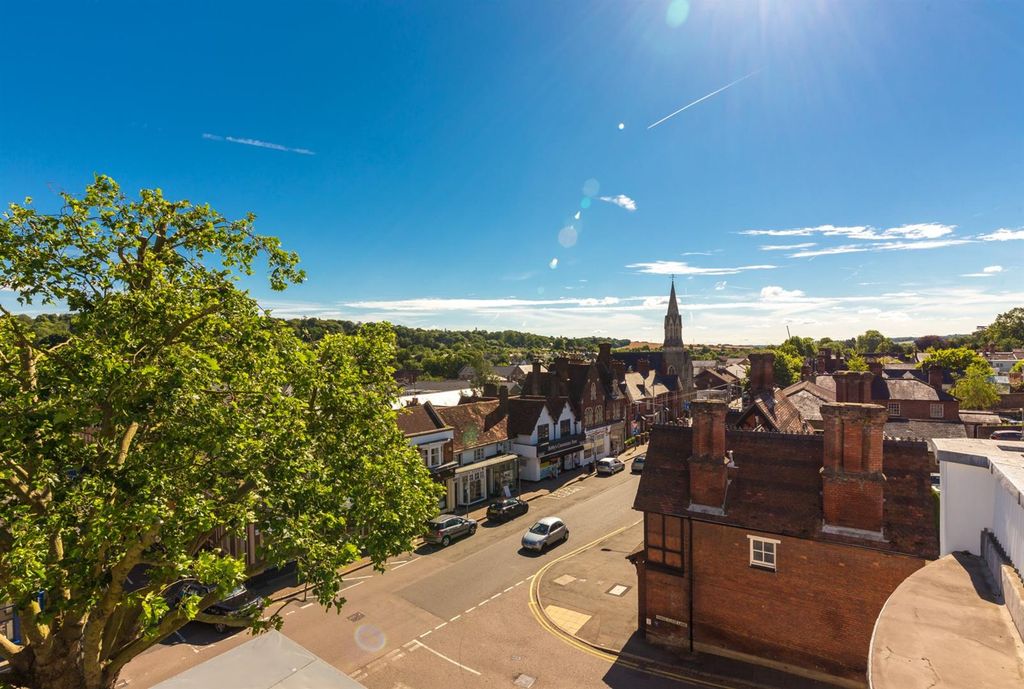 Additional image 13 of 2 bed flat for saleHigh Street, Berkhamsted HP4