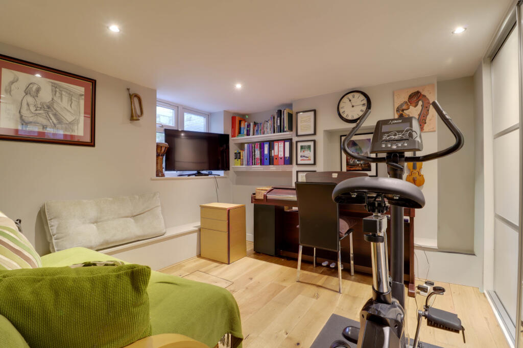 Additional image 8 of Park Street, St. Albans, Hertfordshire, AL2