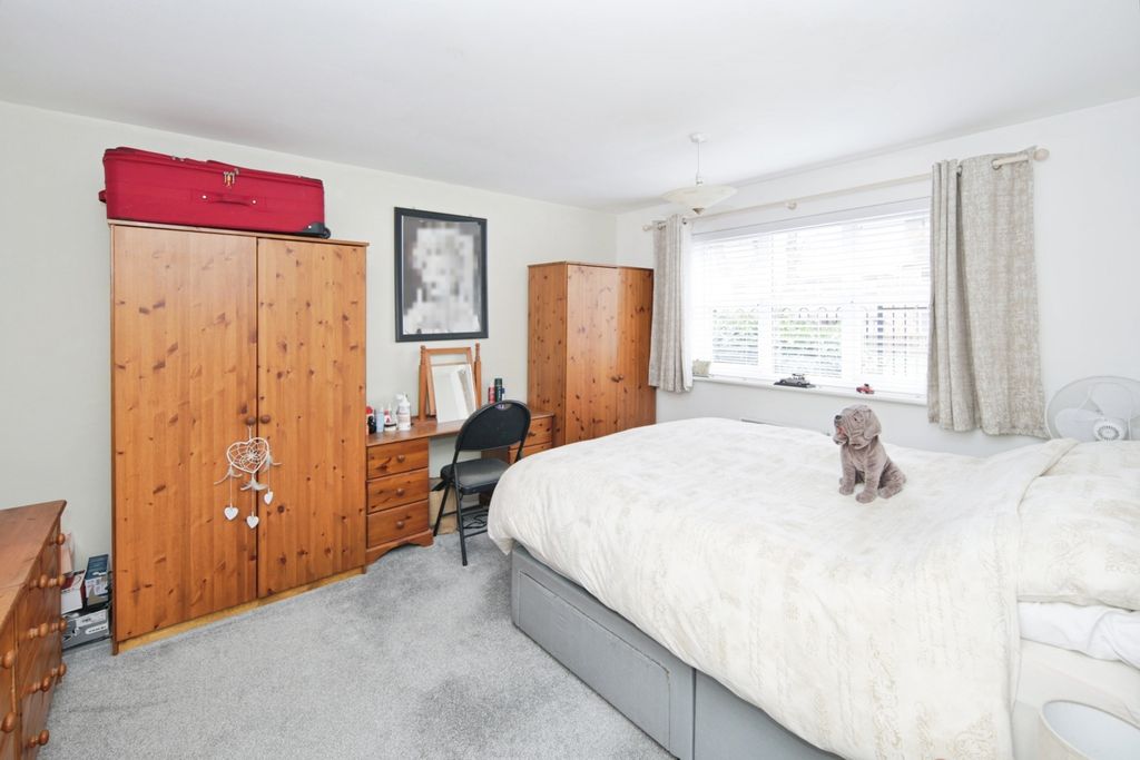 Additional image 7 of 2 bed flat for saleBlack-A-Tree Road, Nuneaton, Warwickshire CV10