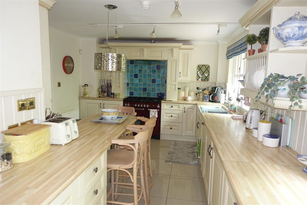 Additional image 7 of 4 bed detached house for saleMarjoribanks Street, Bathgate EH48