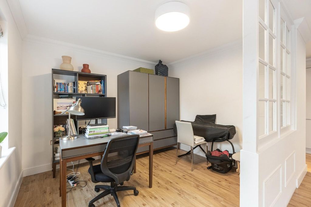 Additional image 9 of 2 bed flat for saleKemerton Road, Beckenham BR3